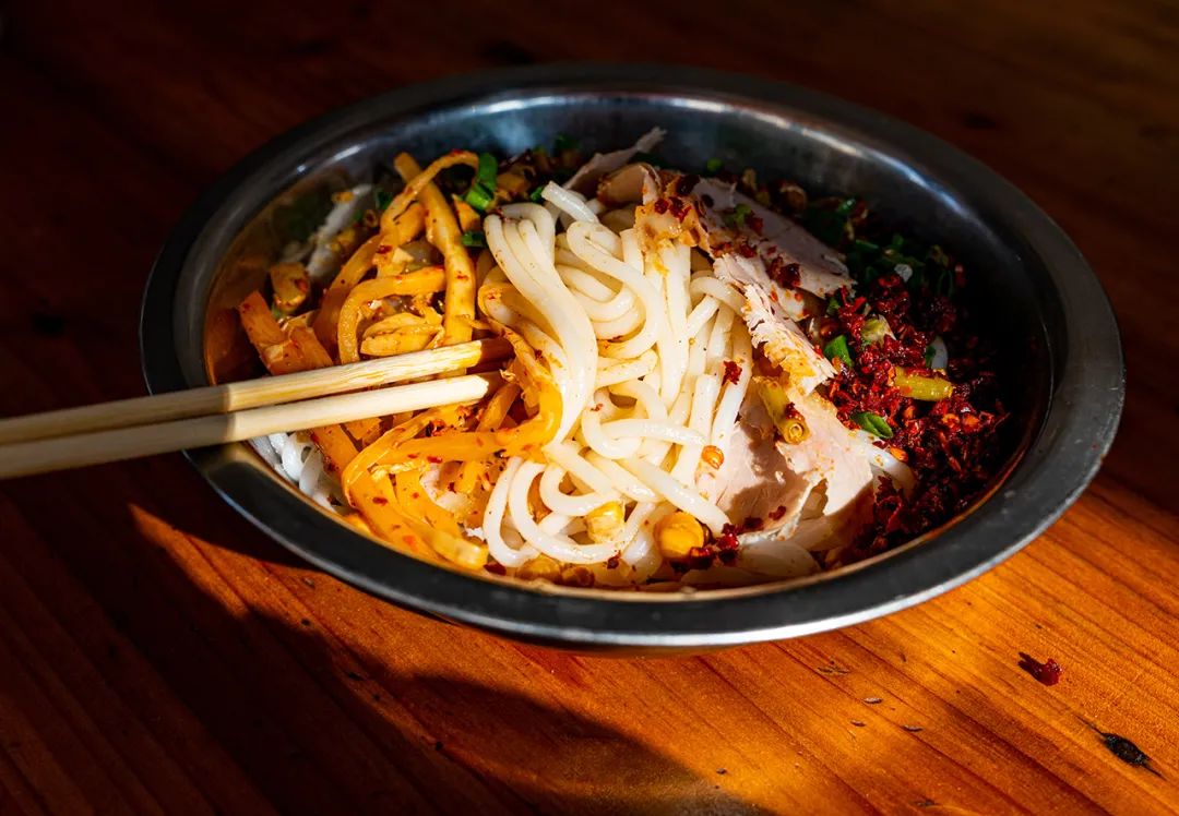 景德镇传统体验陶艺的地方,瓷都陶艺街集市