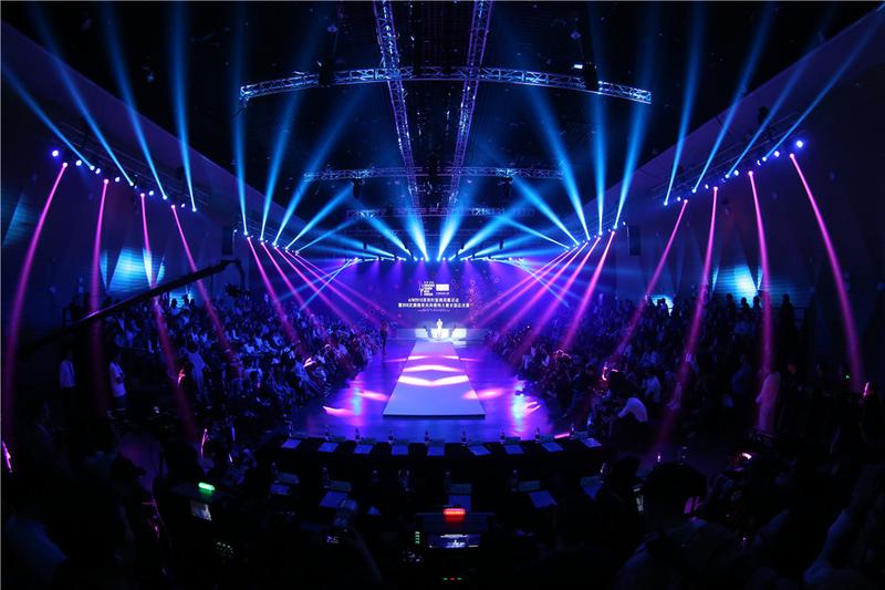 时尚之都走秀视频,时装秀深圳时尚盛典