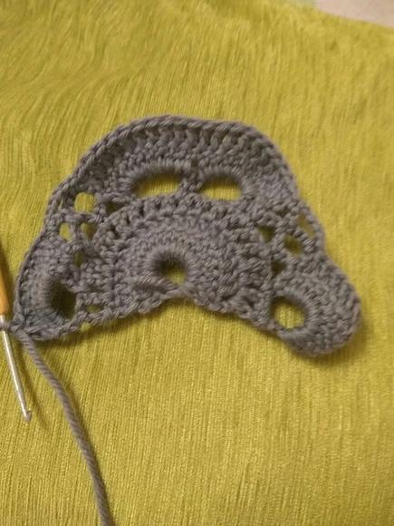 粉红色三角围巾钩织视频教程全集,羊绒线三角披肩围巾的各种织法