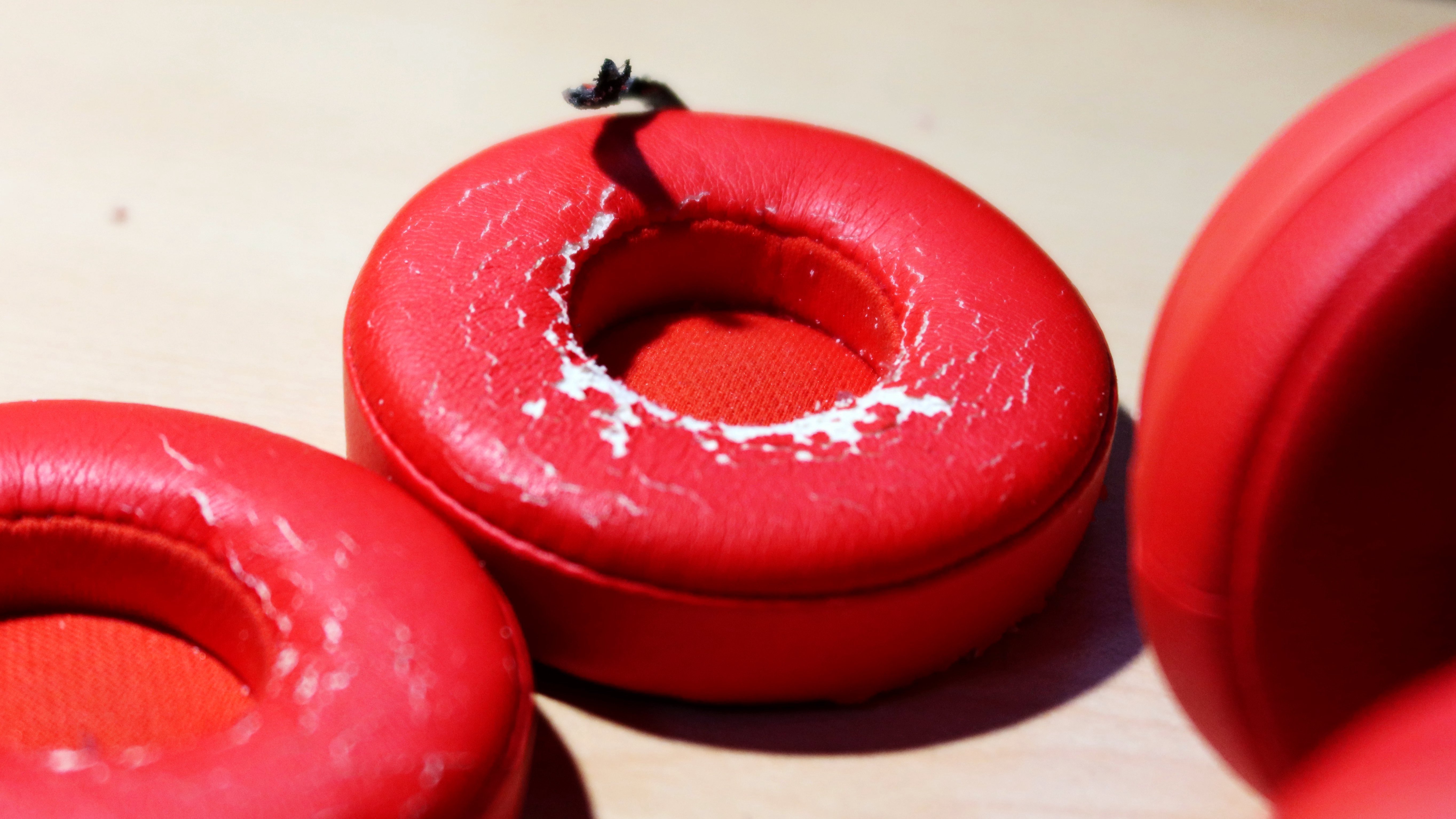 修复头戴式耳机的耳罩,solo3耳机套更换紫色