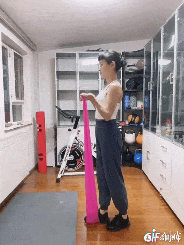 跳绳为什么会一顿一顿的,跳绳每天20分钟3000个会怎么样