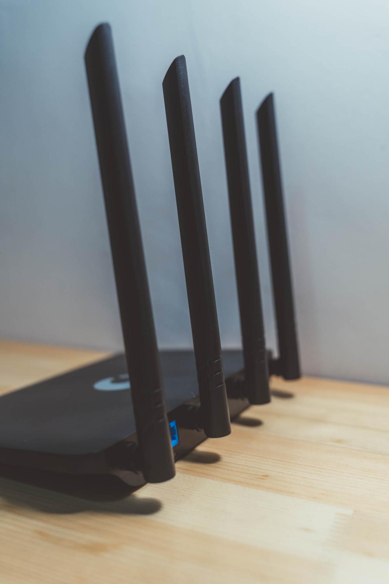 出差酒店wifi信号差怎么办,蒲公英4g路由器怎么设置上网