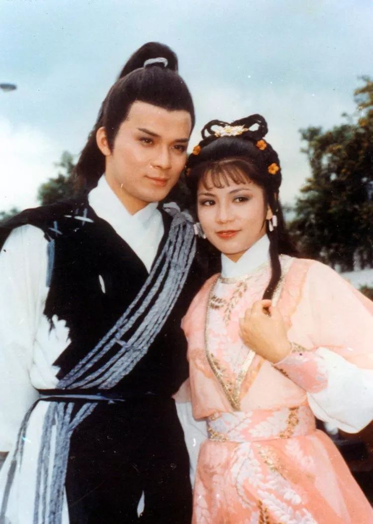 射雕英雄传三部曲无法超越的经典,八三版的射雕英雄传