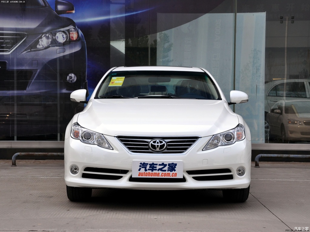 2015款丰田锐志2.5v尊锐版,10年丰田锐志2.5v风度菁英版配置