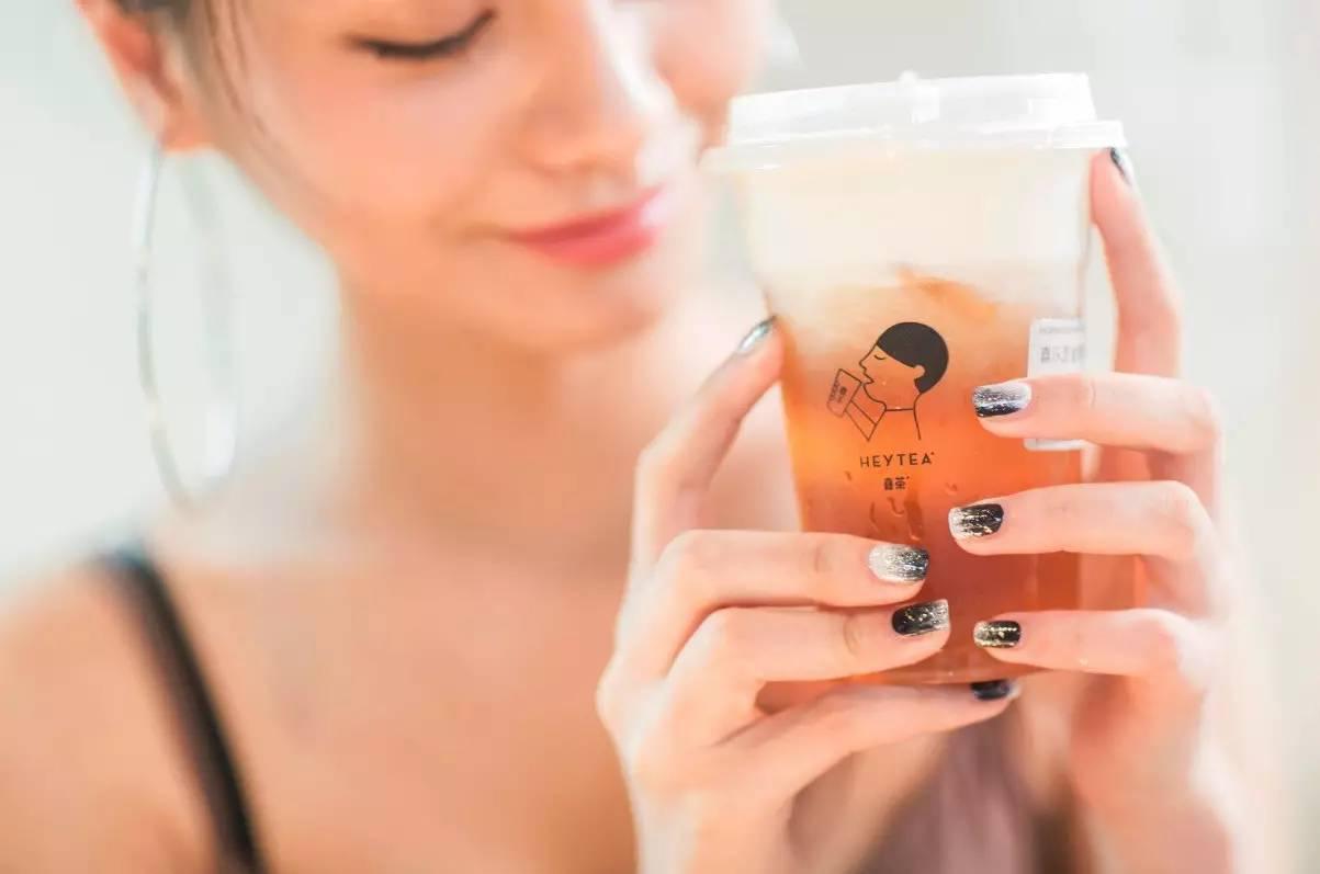 奈雪的茶和喜茶星巴克,为什么喜茶奈雪做不成星巴克