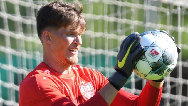 斯图加特德乙拜仁,德甲降级为什么还要去踢德乙