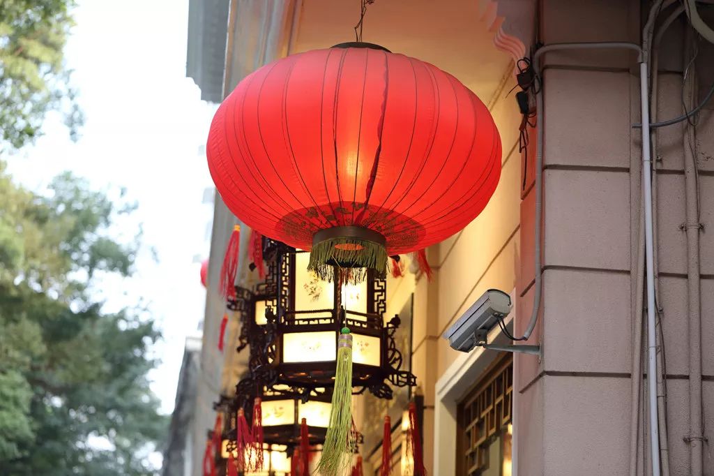 残幅全画幅镜头价格,佳能6d是全幅相机吗