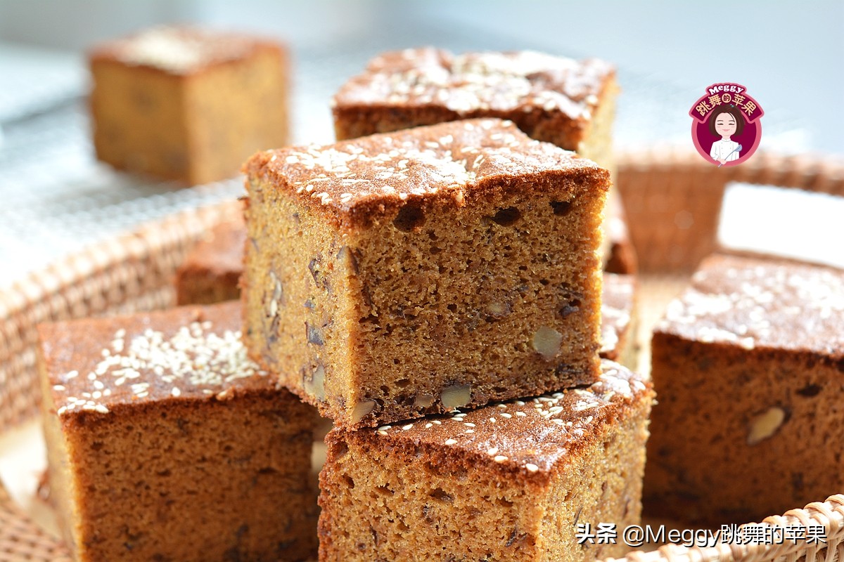 红枣糕简单又好吃的方法,香甜软糯的红枣糕绝对没有色素