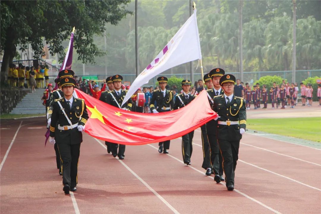 校园足球点燃绿茵梦想,校园足球联赛拉开序幕