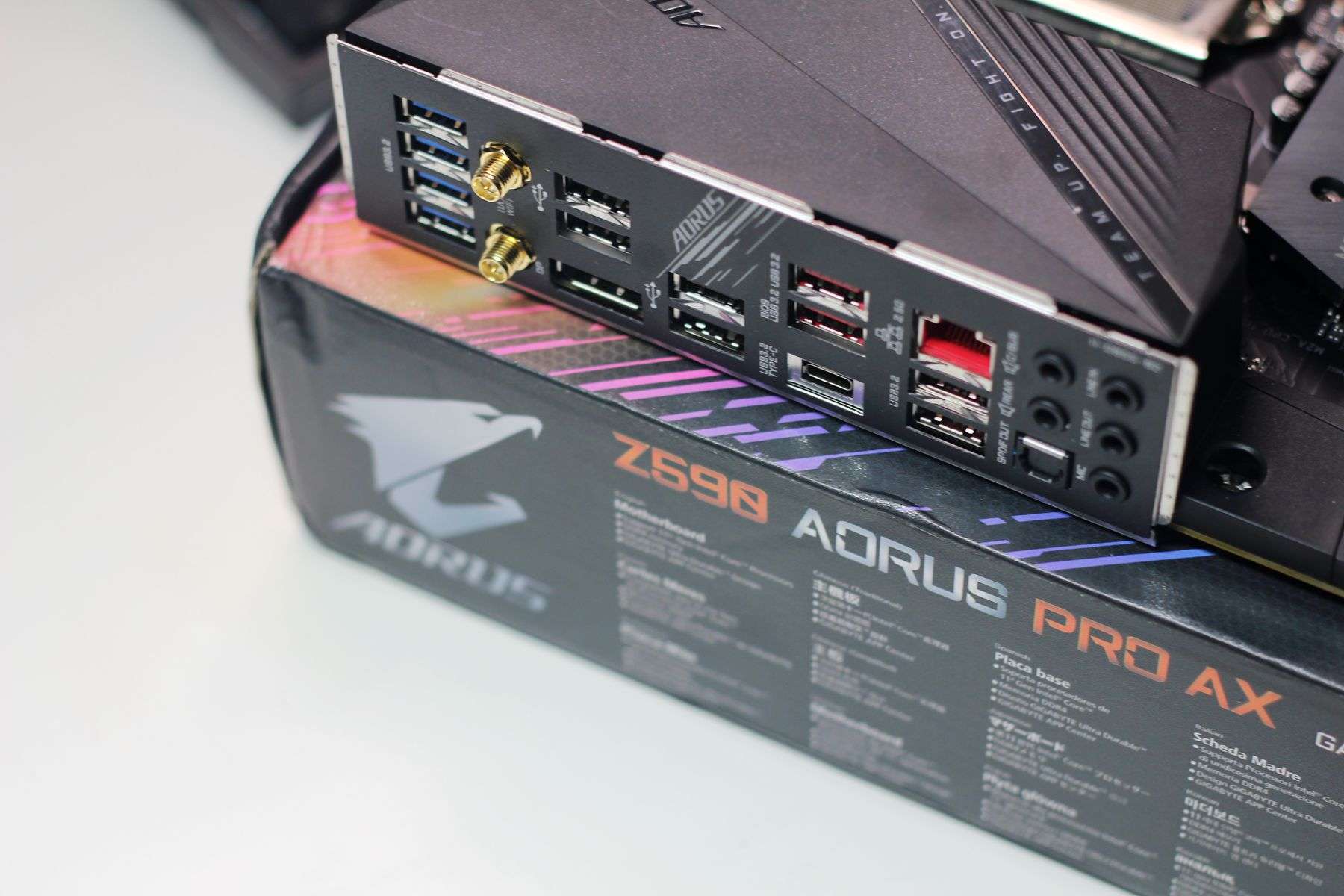 技嘉z590小雕pro评测,技嘉z590丐版评测