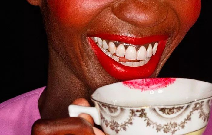 全球创意海报100张,最新创意海报合集值得收藏