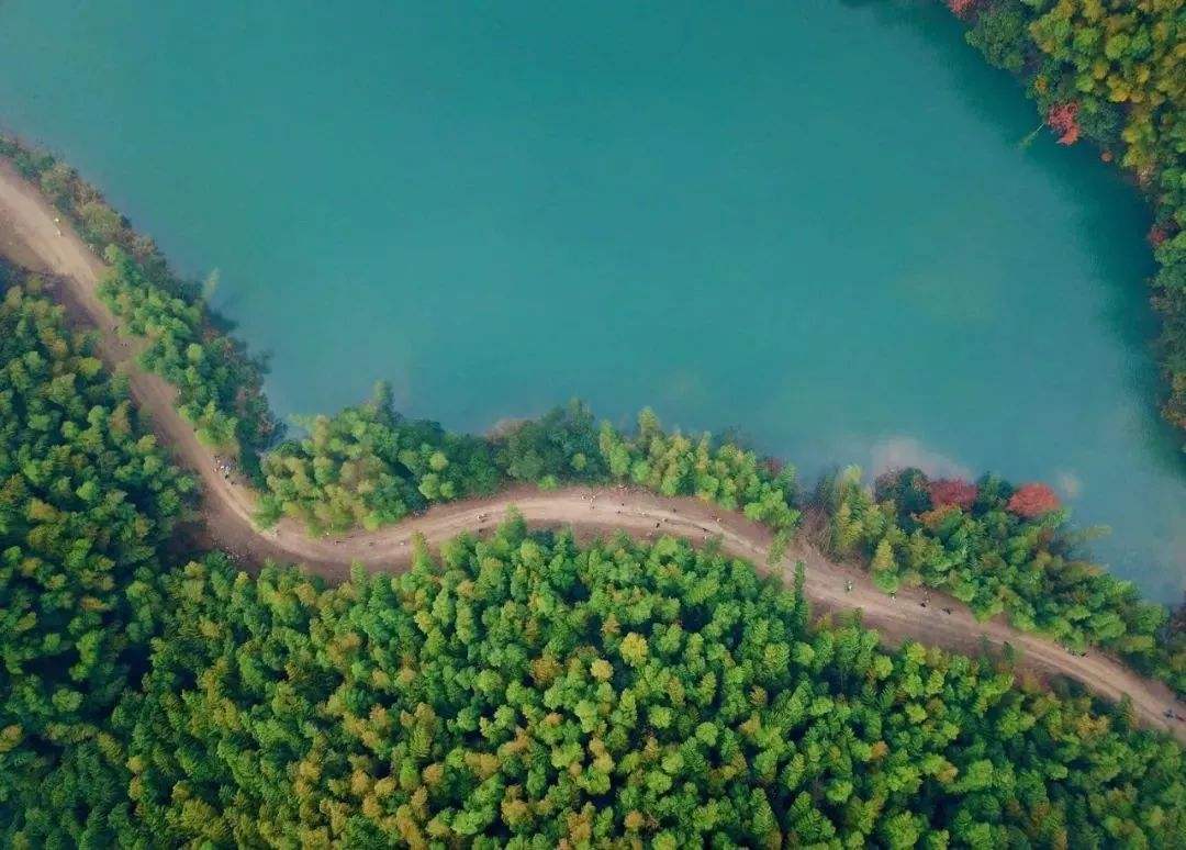 吴越纷争，萧绍古道。山阴道上行，如在画中游