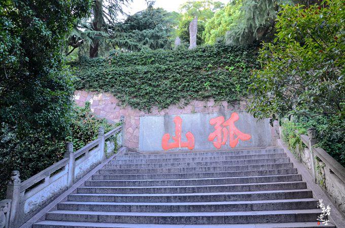 西湖一个风景秀丽令人神往的地方,西湖美景小西湖