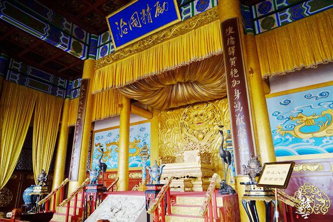 八朝古都开封龙亭公园,开封龙亭是古迹吗