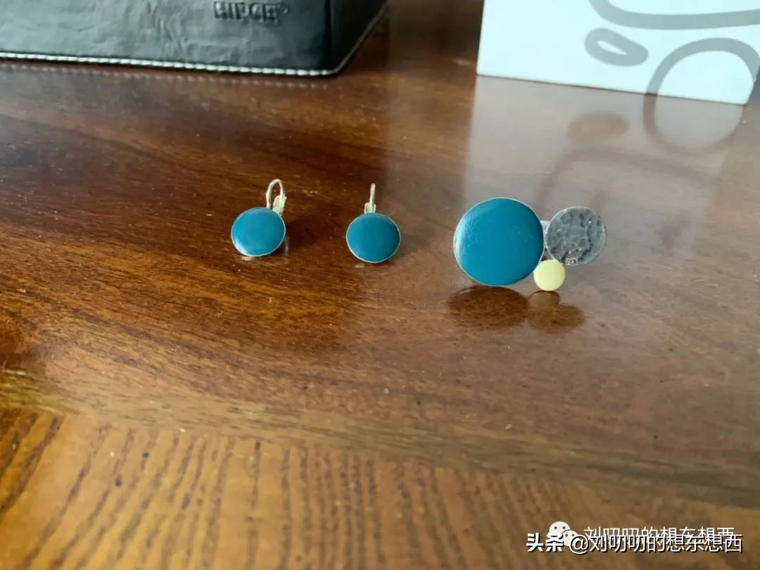 格纹怎么搭配,搭配格纹