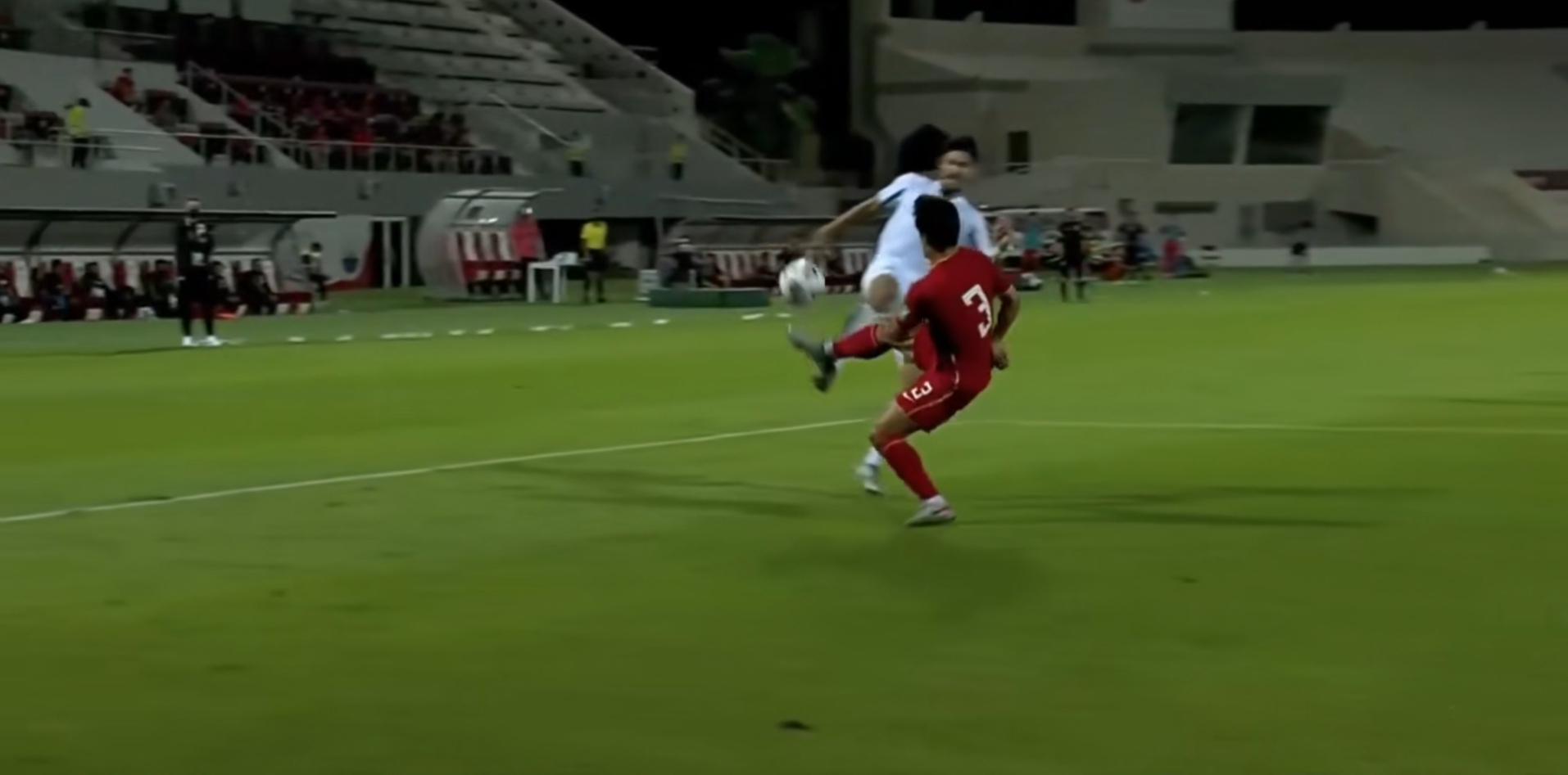 国足后防线有多厉害,国足后卫出现致命失误