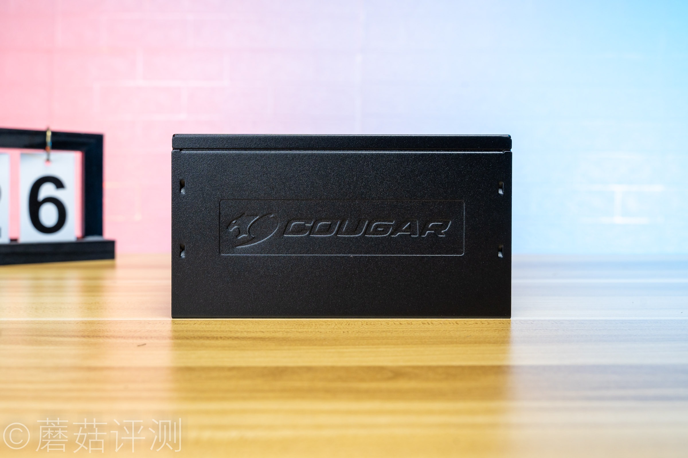 骨伽gex750w金牌全模组,骨伽gex650电源和安钛克哪个好