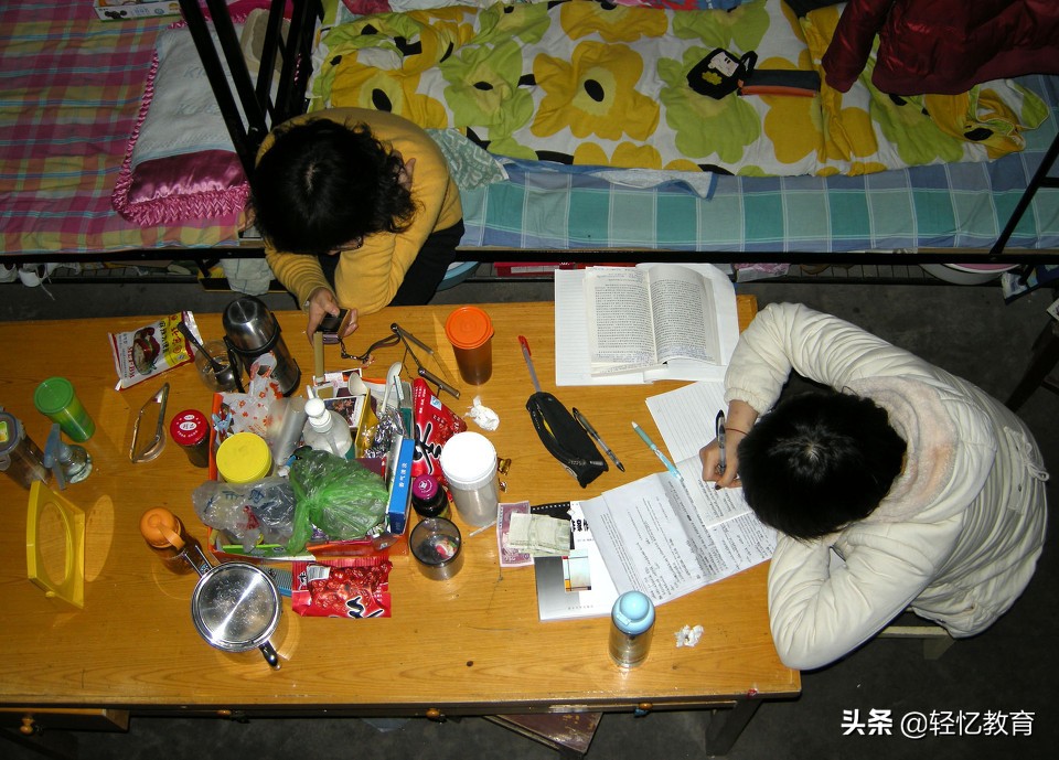 女生宿舍里的挑拨离间,女生宿舍能有什么矛盾