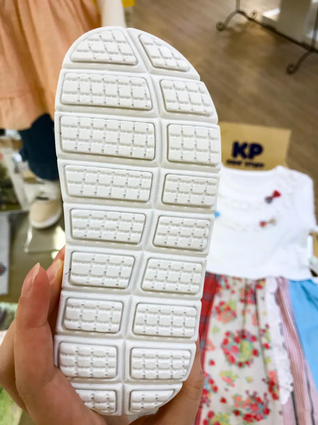 关爱孩子从鞋子开始,关爱宝宝从脚开始