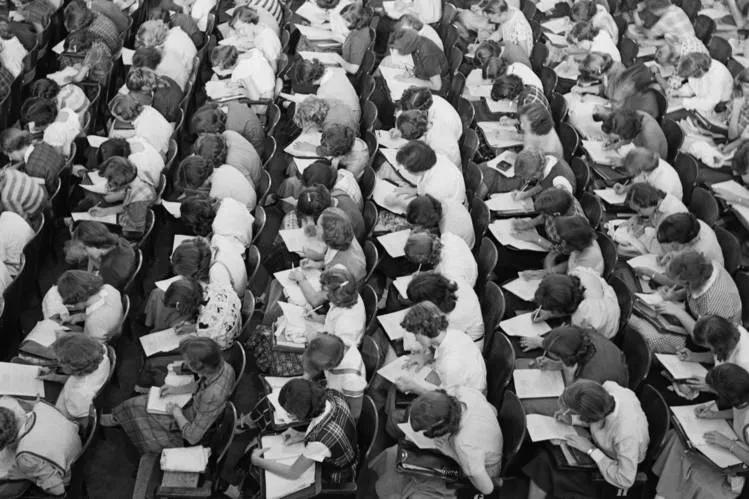 哈佛博士揭露哈耶普招生残酷真相:穷人、非白人,别爬藤了