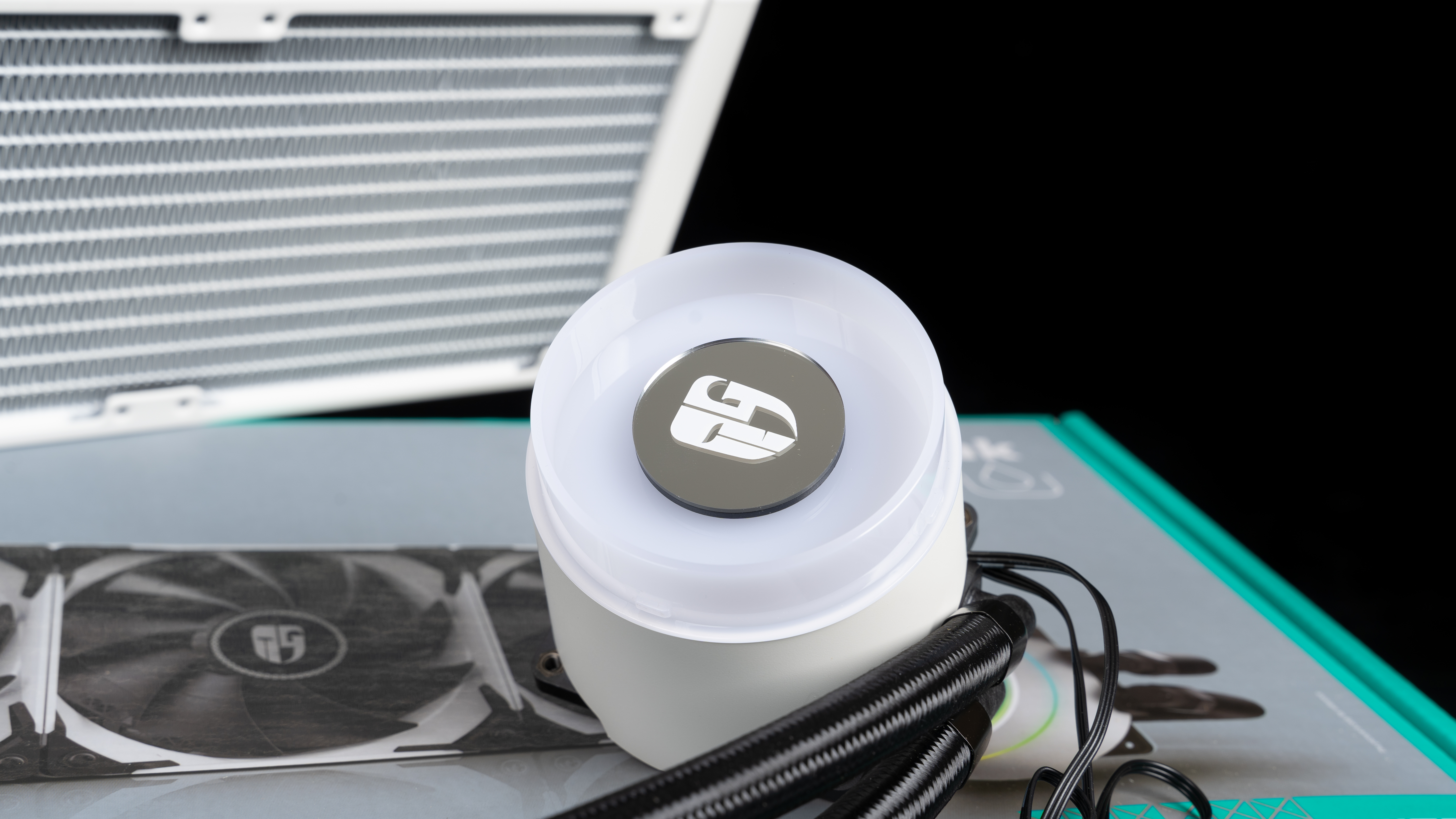 i9-12900K+ROGSTRIXZ690-E开箱测试，对比11900K提升巨大