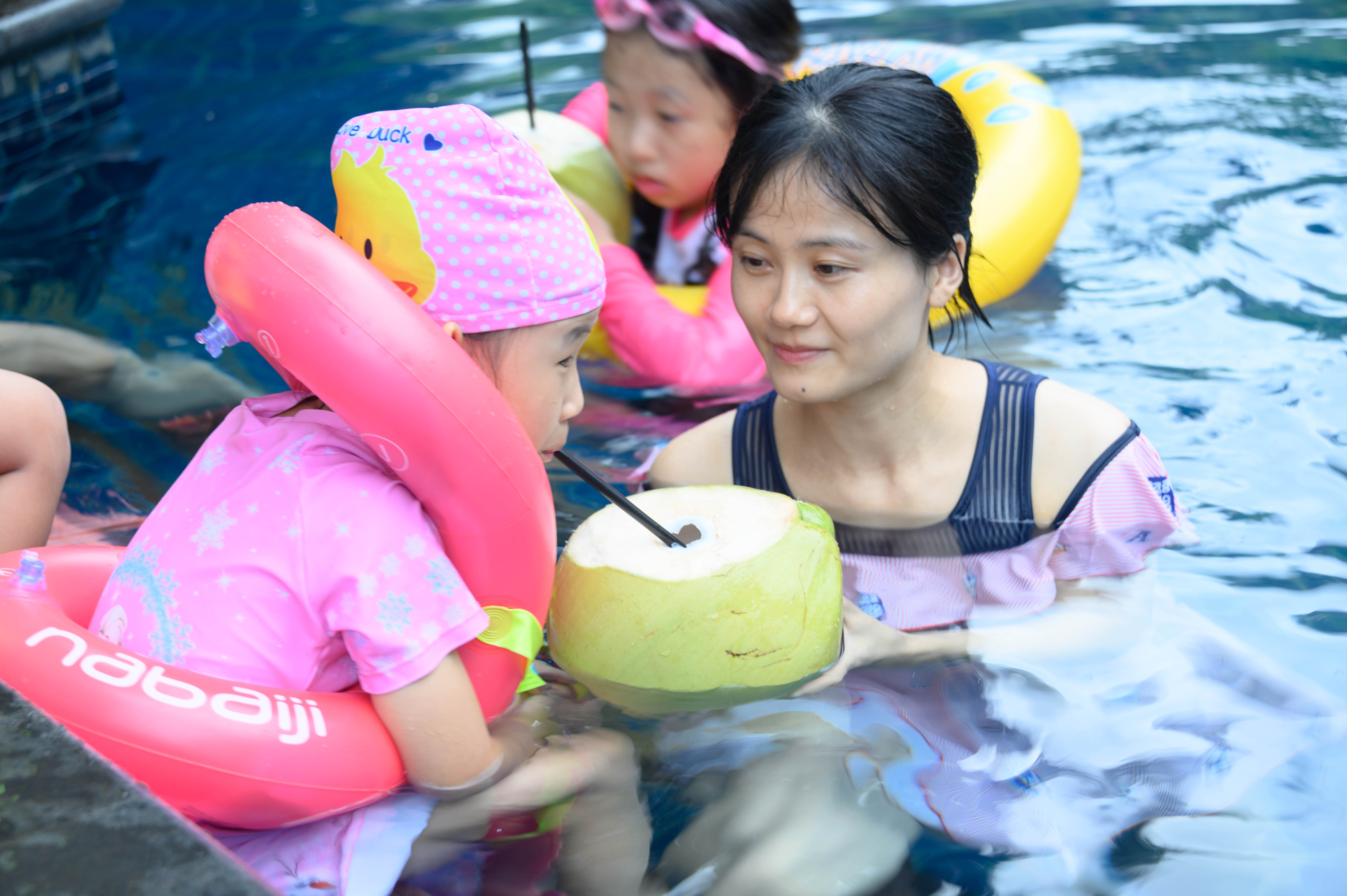 夏天的三亚海边有多热,三亚的夏天比广州和深圳都要凉快