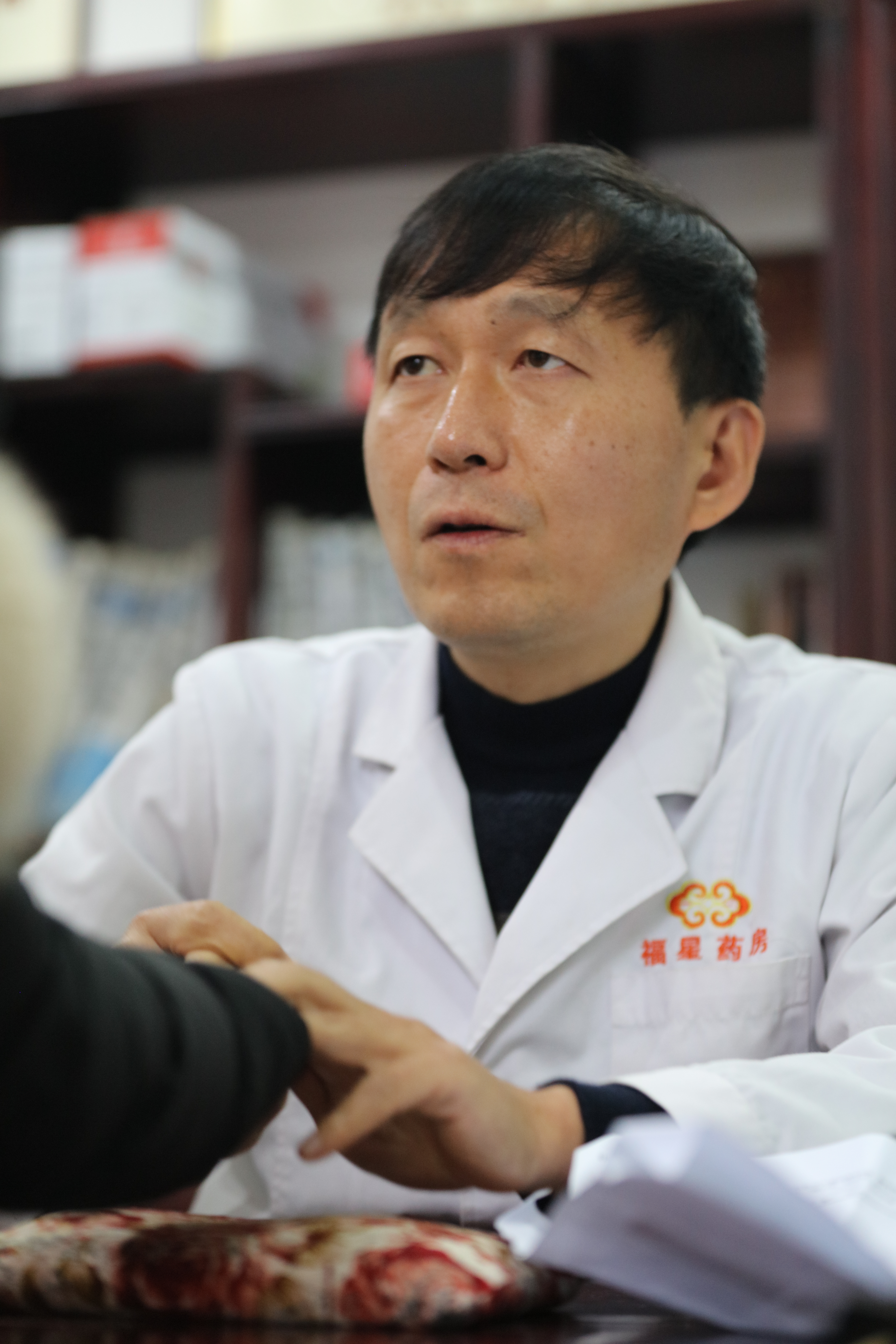 中国治多囊卵巢综合症最好的专家,中医夏立强