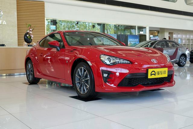 跑车丰田86,丰田86跑车多少钱落地
