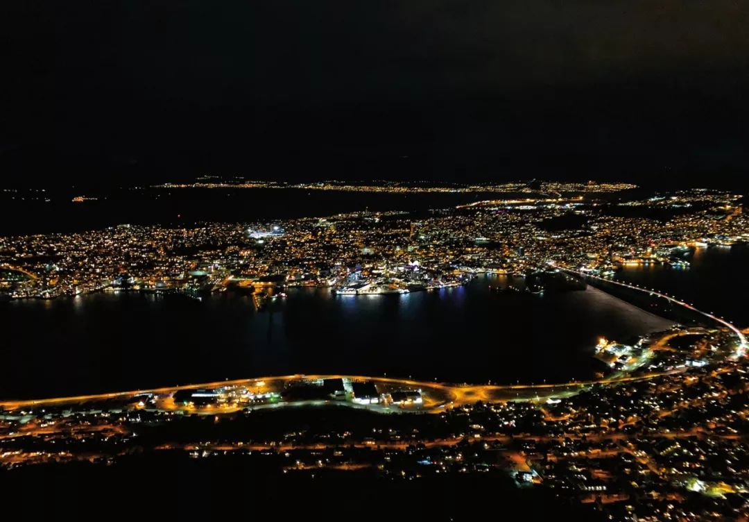 王霜中国女足素材,关于中国女足王霜图画