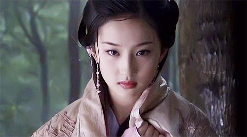 杨幂刘亦菲民国造型惊为天人,杨幂刘亦菲颜值对比