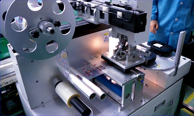 背靠小米华为，半年进账144亿，“中国贴牌大王”拿下全球第一