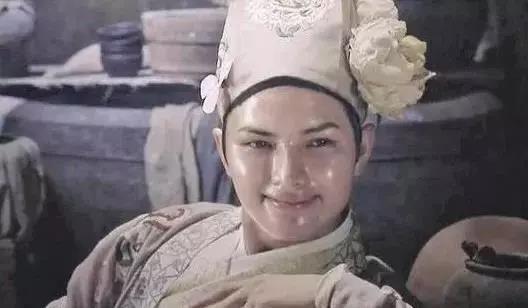 干敏皮肤和干性皮肤区别,容易干敏的皮肤属于什么皮肤