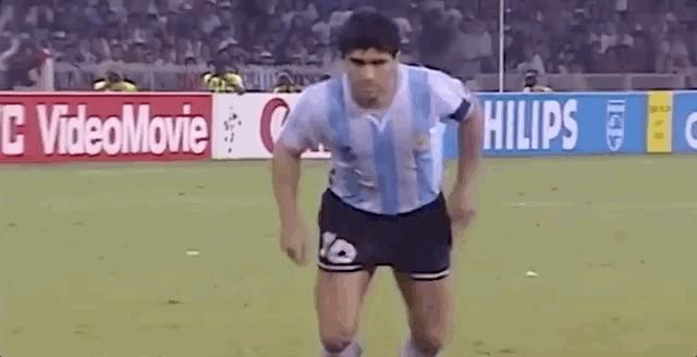 一个恣意妄为的、热烈的天才离开了我们