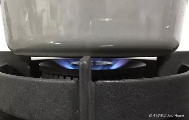 lecreuset珐琅锅使用方法,staub珐琅铸铁锅使用技巧