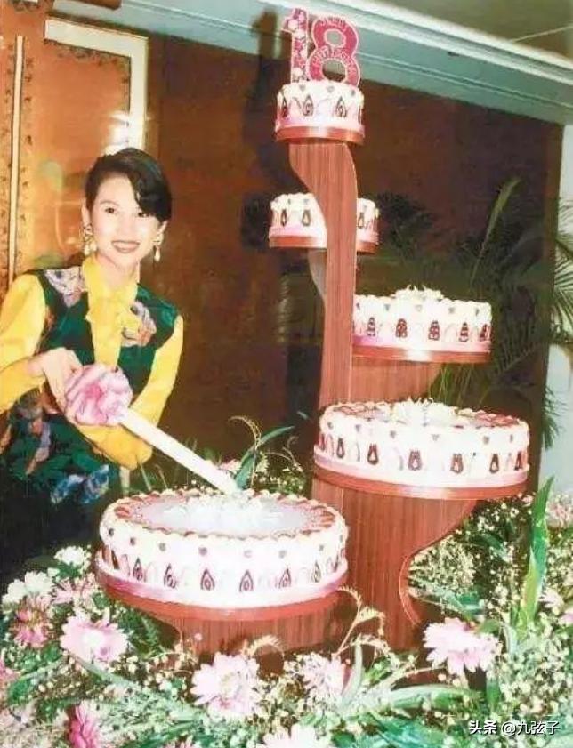 刘銮雄历任女友洪欣,甘比刘銮雄蔡少芬