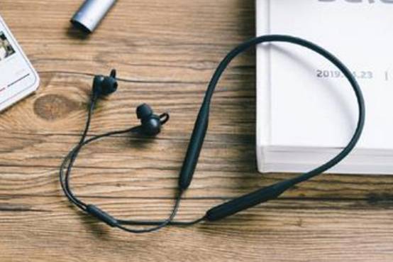 618平价蓝牙耳机十佳评测,挂脖运动蓝牙耳机和普通蓝牙耳机