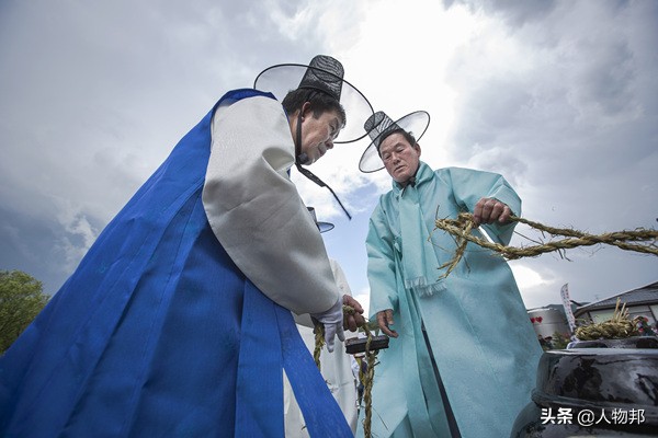 百年慎初酱香酒坚持匠心缔造品质,一颗匠心