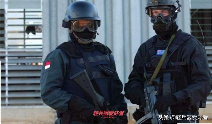 喝啤酒玩橄榄、无论军衔直呼其名,他们却是澳大利亚的精锐力量