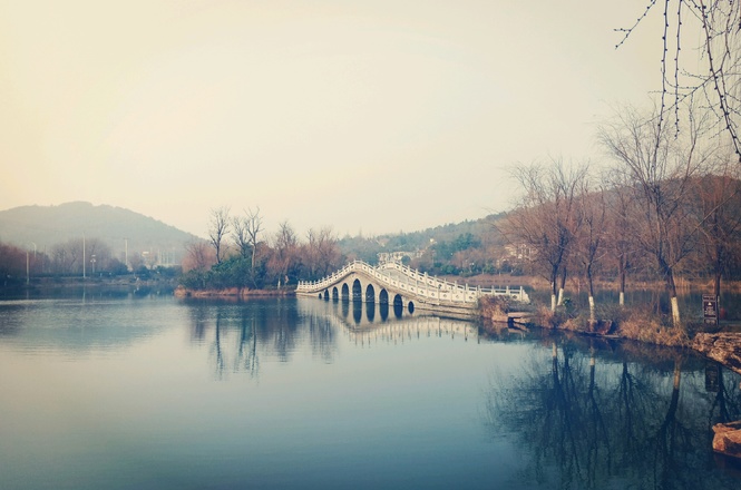 温泉之乡是哪,庐江县东郡温泉山庄