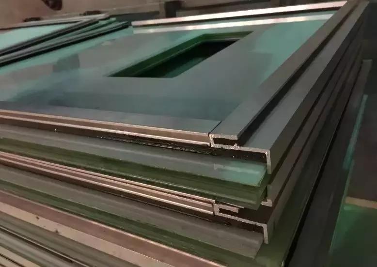 镜子最实用技巧,不会碎的镜子正确使用方法