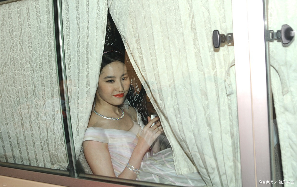 刘亦菲为什么不火了,刘亦菲为什么还能红起来