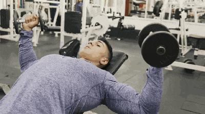 5种必练的胸肌训练方法,新手如何高效的练出胸肌