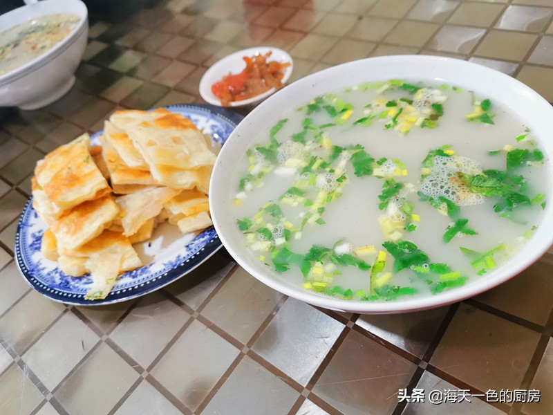 吃过最好吃的早餐羊汤,下雪天做两碗羊肉汤暖心又暖胃