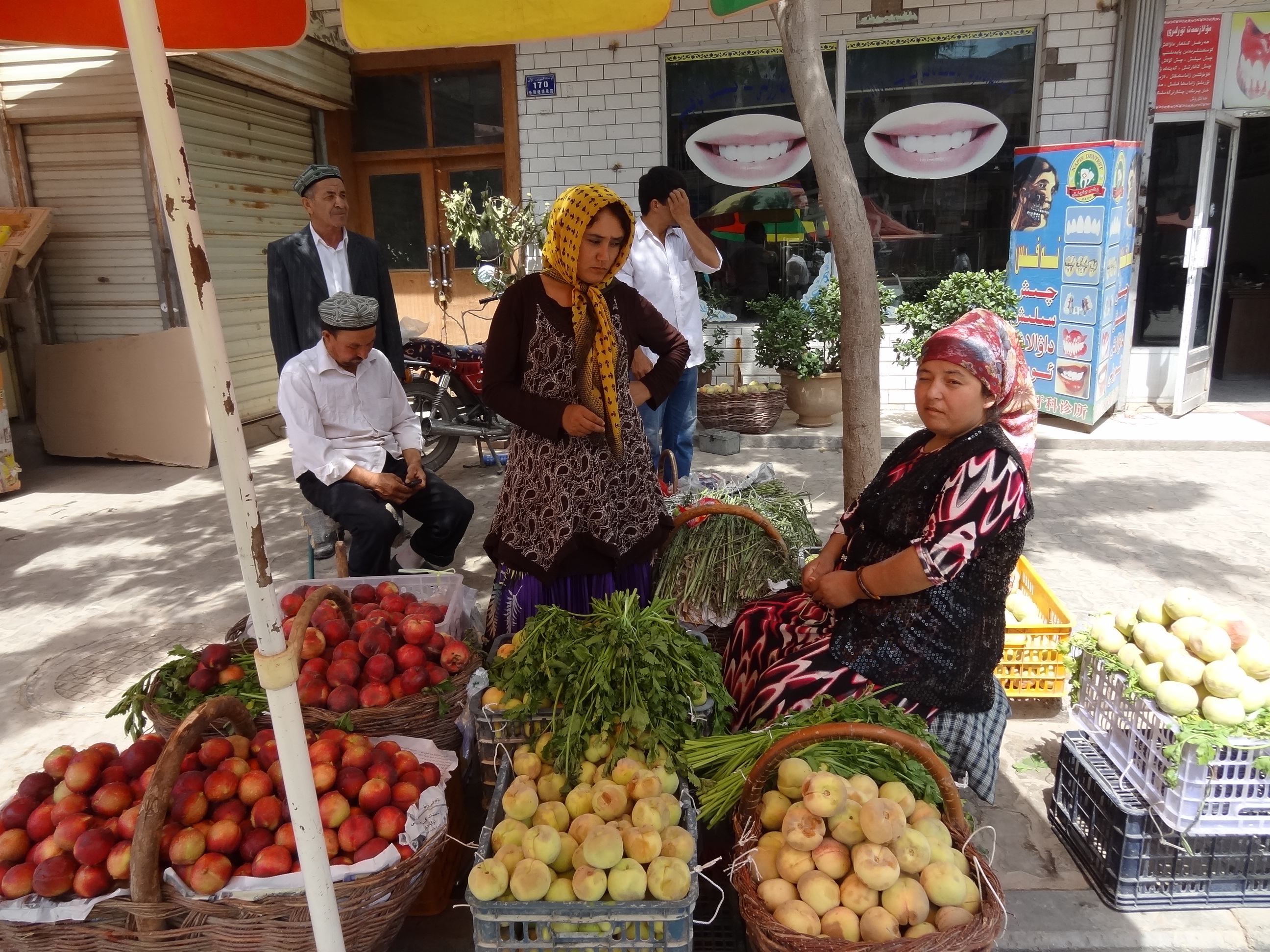 *疆新**南部边境城市喀什,剪影当地人的安逸生活