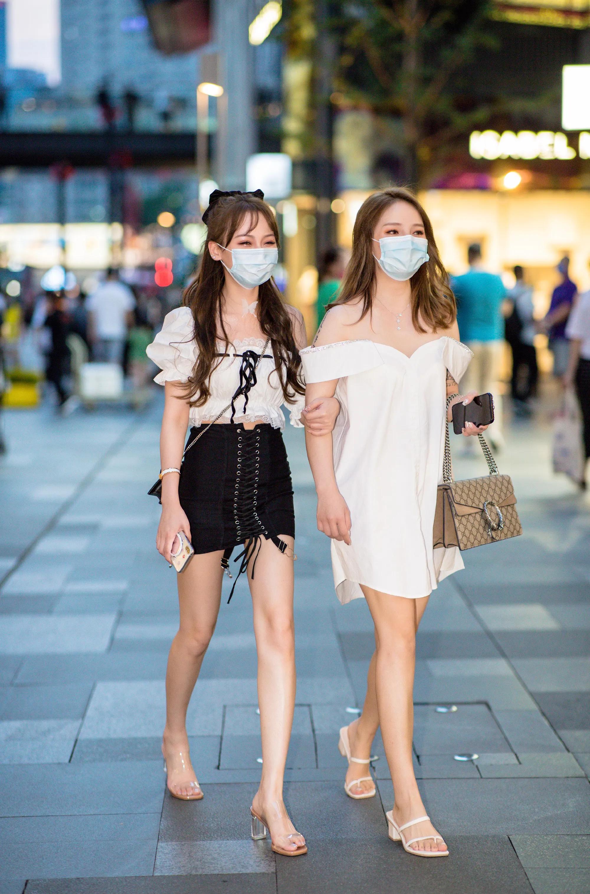 100套闺蜜穿搭,10组回头率超高的配色穿搭