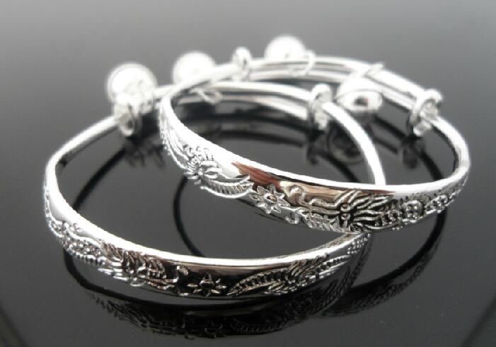 喜欢银饰送什么礼品,喜欢银饰的少数民族