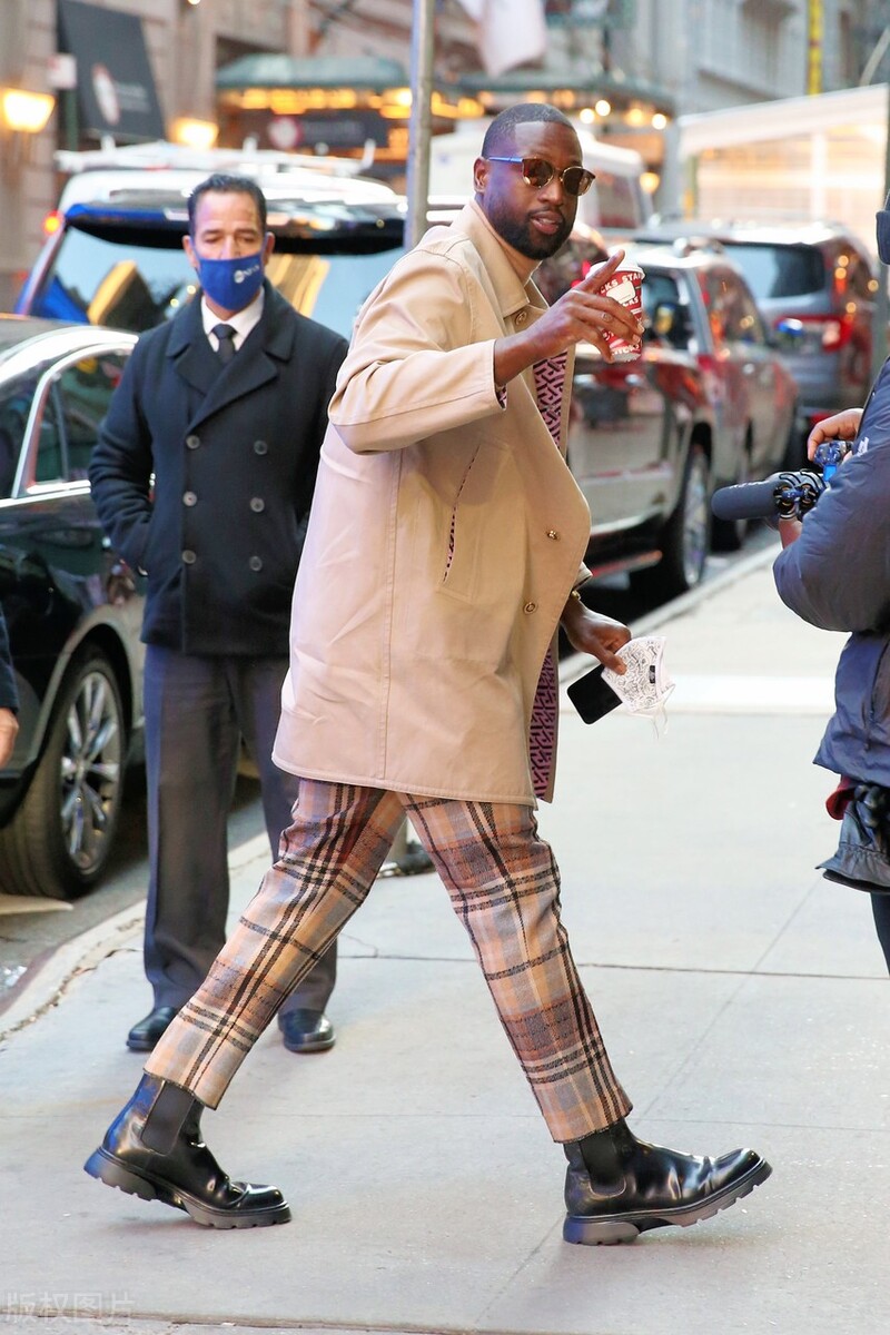 今日搞笑神评,今日头条搞笑神评论