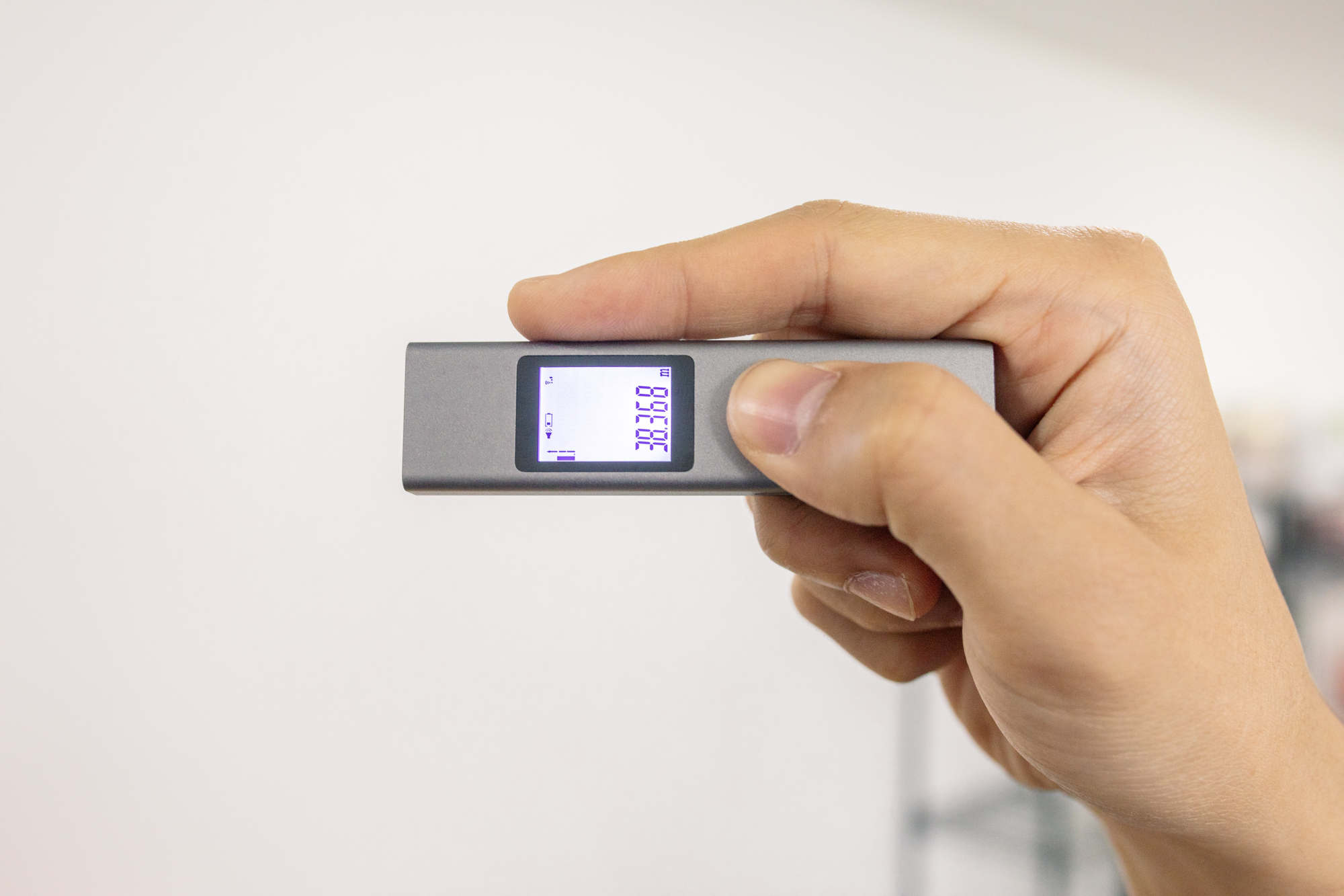 卷尺用久了会软吗,卷尺会割伤手吗