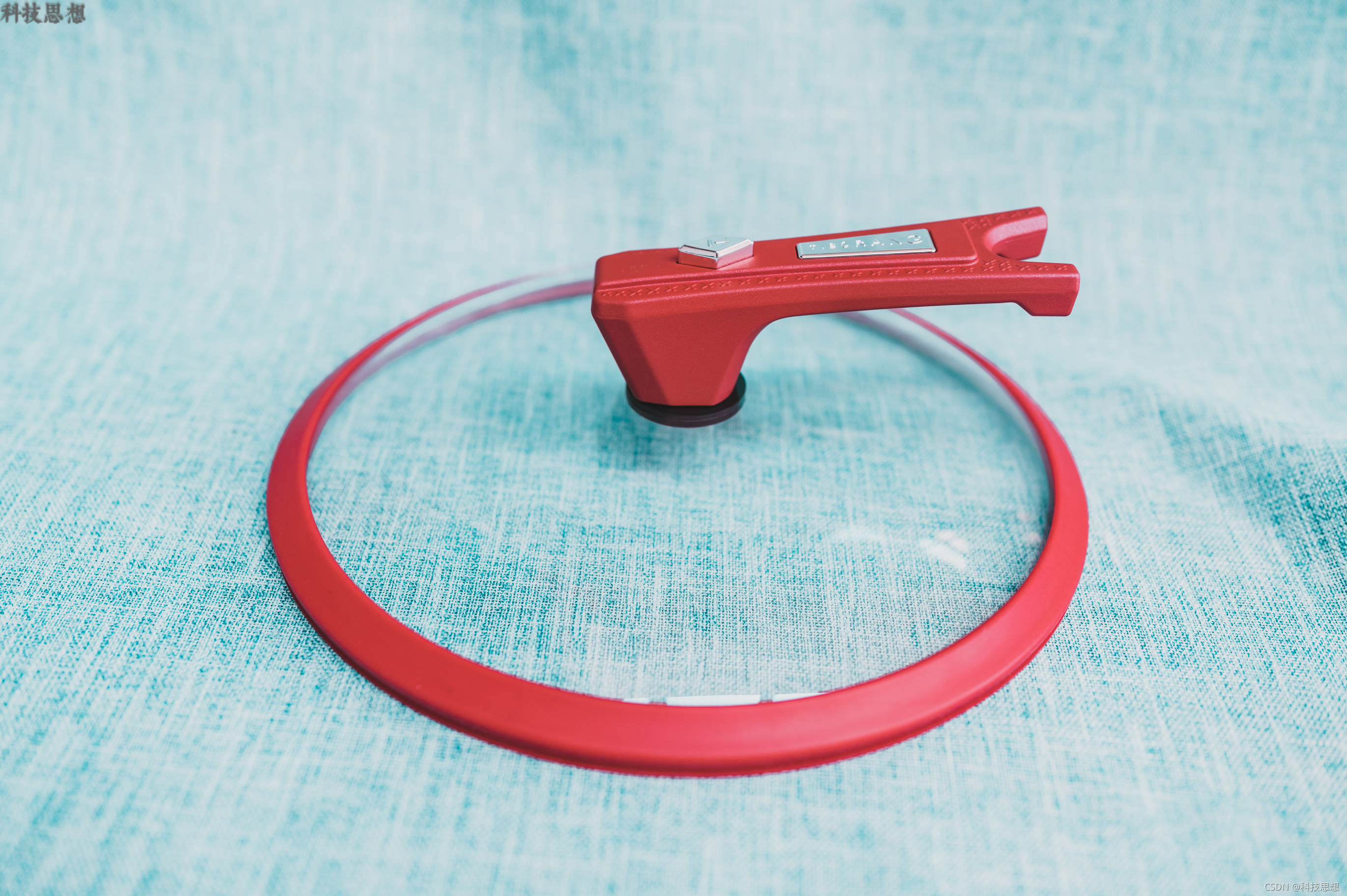 一擦就干净的平底锅，功能还真不少，帝伯朗菲尼雅浮雕钛钻不粘锅