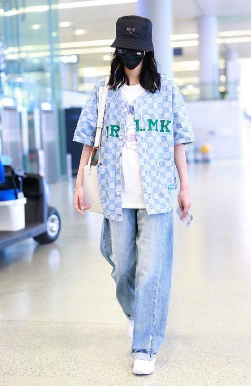 秋天的第一件外套，请选“牛仔衣”！挑选+搭配法则给你准备好了